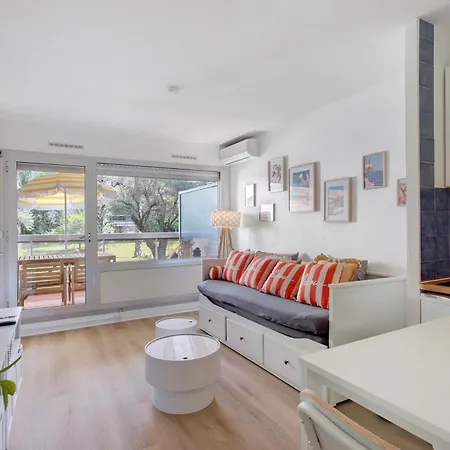 Cosy A Antibes-piscine * Antibes