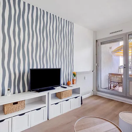 Cosy A Antibes-piscine Antibes